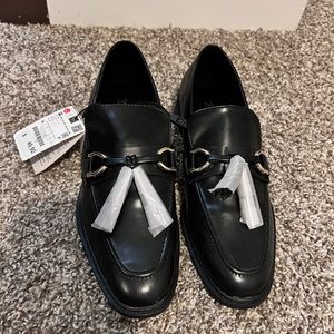 Zara Black Tasseled Moccasins Ref. 2565/810 Size 9